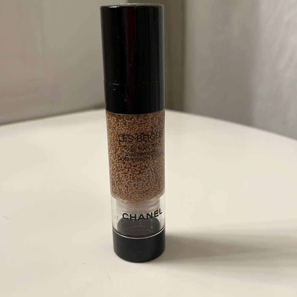 Chanel LES BEIGES B30